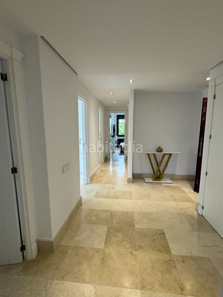 Foto 5b7dede0-c0f9-4a37-87eb-61f55af55b29. Piso en Las Brisas Marbella