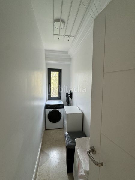 Foto ee54f7c1-49bf-439e-be6d-29177e8ef40e. Piso en Las Brisas Marbella
