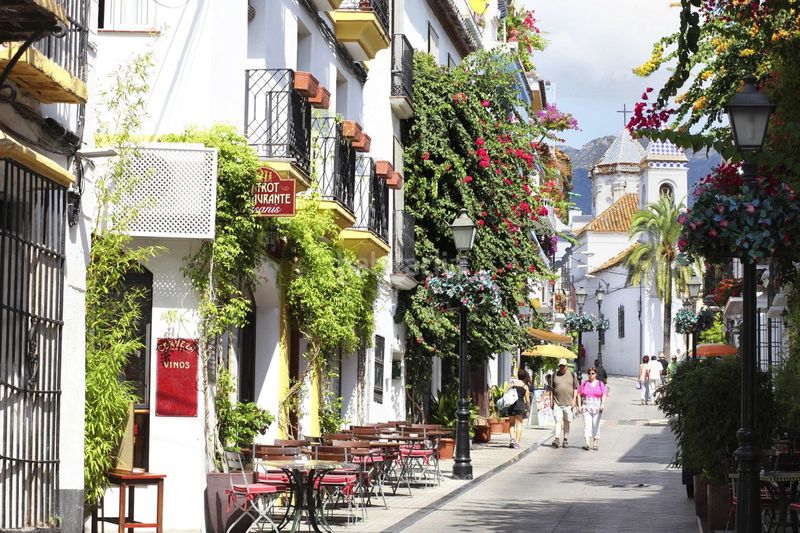 Foto dc274d0a-0631-47fd-bcc3-3269a8861894. Casa adossada a Casco Antiguo Marbella