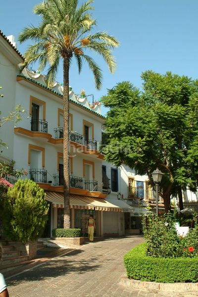 Foto e8b3ad4c-b37b-4f41-94ca-8e88f1b80e8e. Casa adossada a Casco Antiguo Marbella