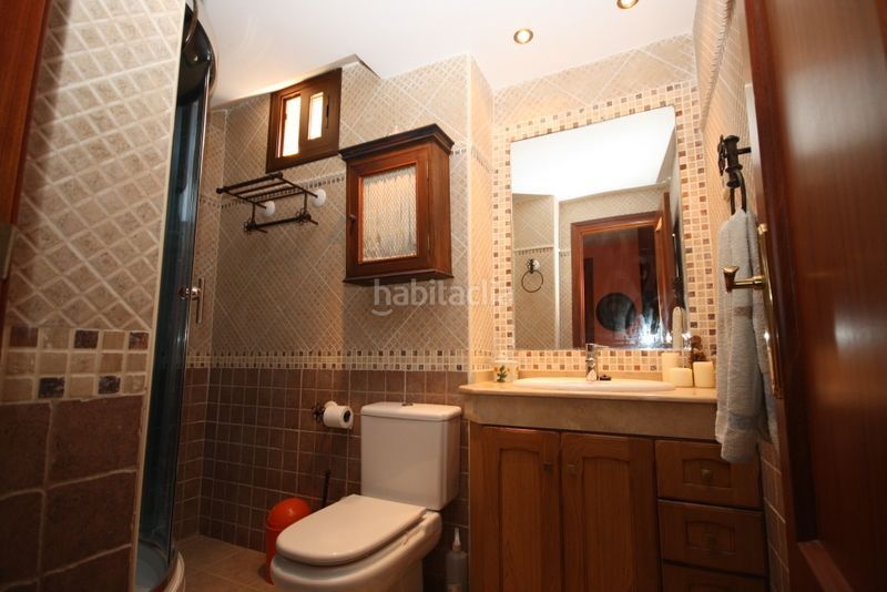 Foto 384989cd-e2c2-4cc4-b517-d30c2e1a6e4f. Casa adossada a Las Chapas - Alicate Playa Marbella