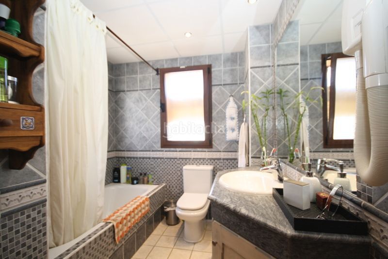 Foto 45876e10-bc60-46b5-9e76-206add7b23e2. Casa adossada a Las Chapas - Alicate Playa Marbella