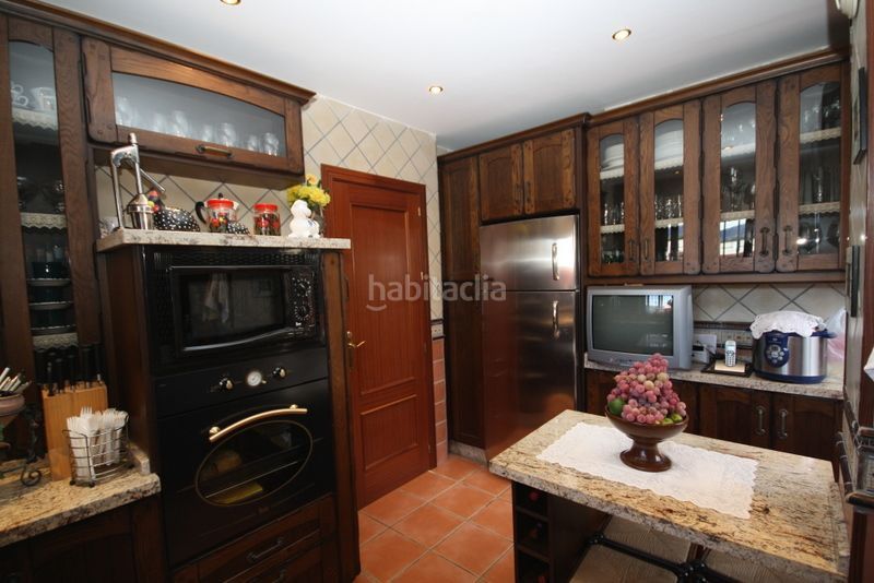 Foto 5efbaec3-d1af-422c-add8-e51ccfd4f03f. Casa adossada a Las Chapas - Alicate Playa Marbella