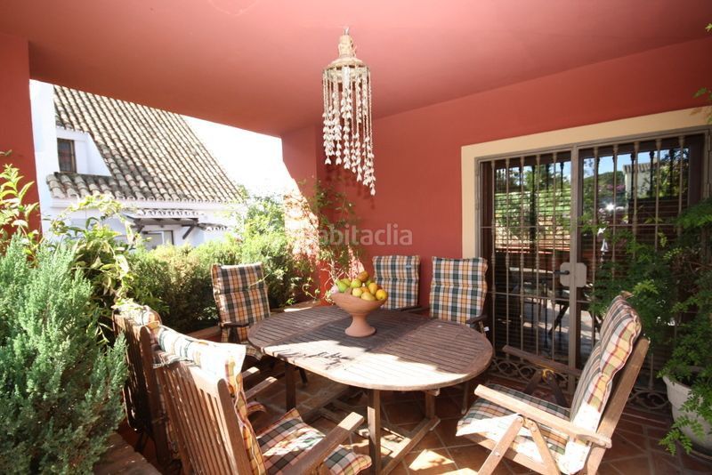 Foto 91a85ddb-2af1-43fa-92cb-0d72256d0b78. Casa adossada a Las Chapas - Alicate Playa Marbella