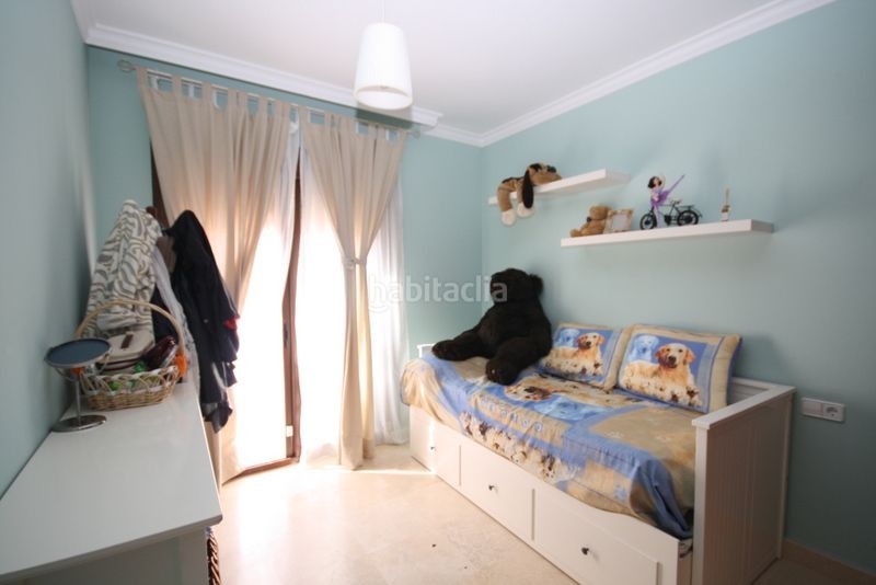Foto b365db63-5359-4db4-8f66-ec0ab4d58f8c. Casa adossada a Las Chapas - Alicate Playa Marbella