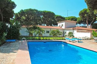 Semi detached house in Elviria