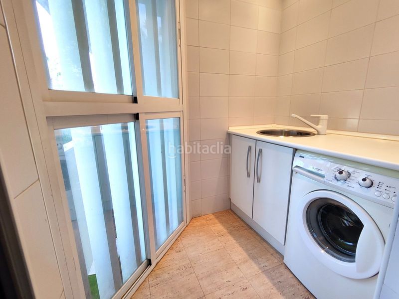 Foto c89e85c7-001f-4300-897f-d9ced7033327. Piso en Centro Estepona
