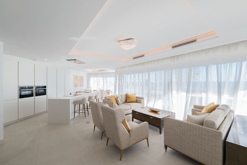 Foto 2ecc0861-d8a7-408a-8260-2a138bd3534f. Casa adossada a Centro Estepona