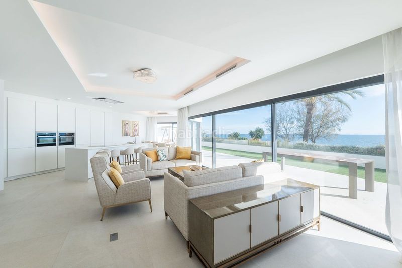 Foto 4dbb6038-c36f-4676-80fc-e4c98a429df0. Casa adossada a Centro Estepona