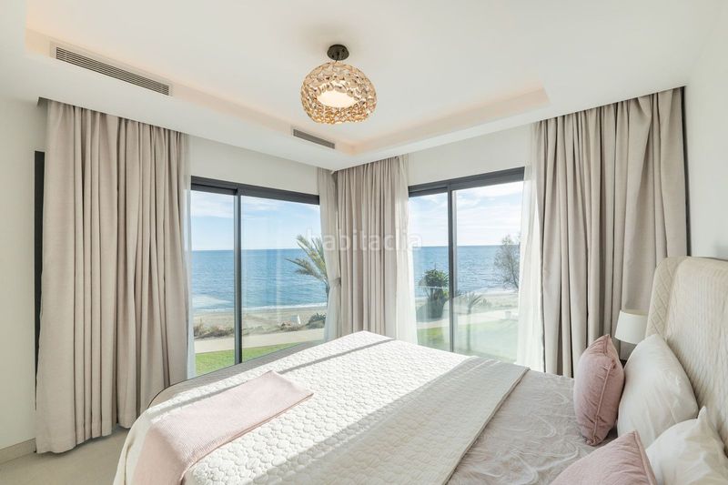 Foto 63dfaa88-9576-4604-bac2-0b12d58b8f17. Casa adossada a Centro Estepona