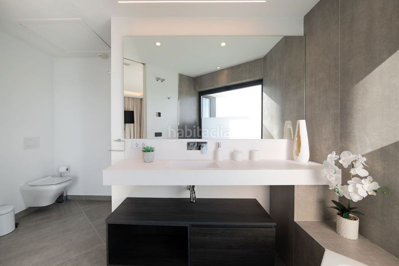 Foto 6857e383-08c1-48b3-9b7c-e1080848370c. Casa adossada a Centro Estepona