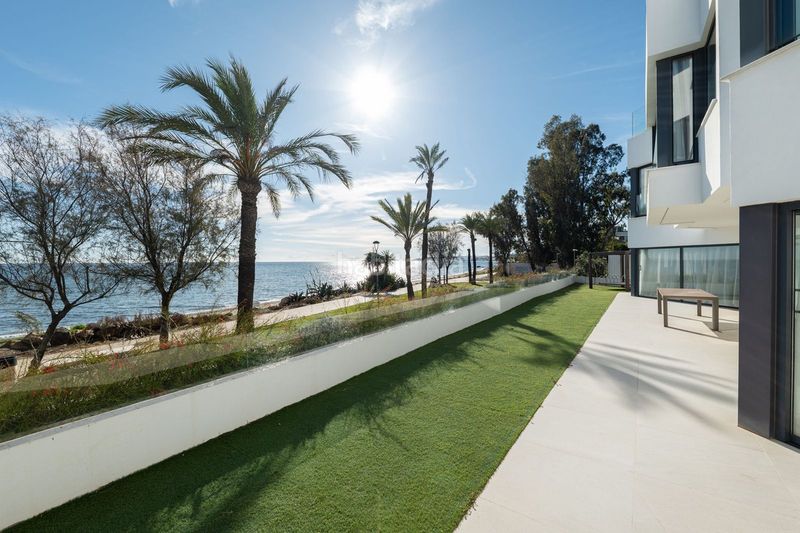 Foto 8152177e-f582-4450-a606-b6f9b78d0c61. Casa adossada a Centro Estepona