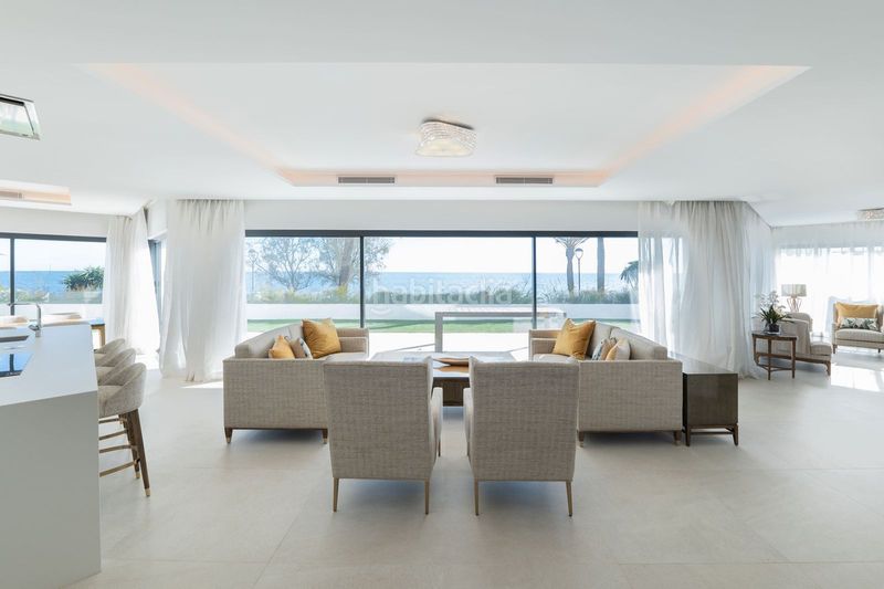 Foto fc22c89a-d77d-43be-a1a8-eb47628d6acd. Casa adossada a Centro Estepona