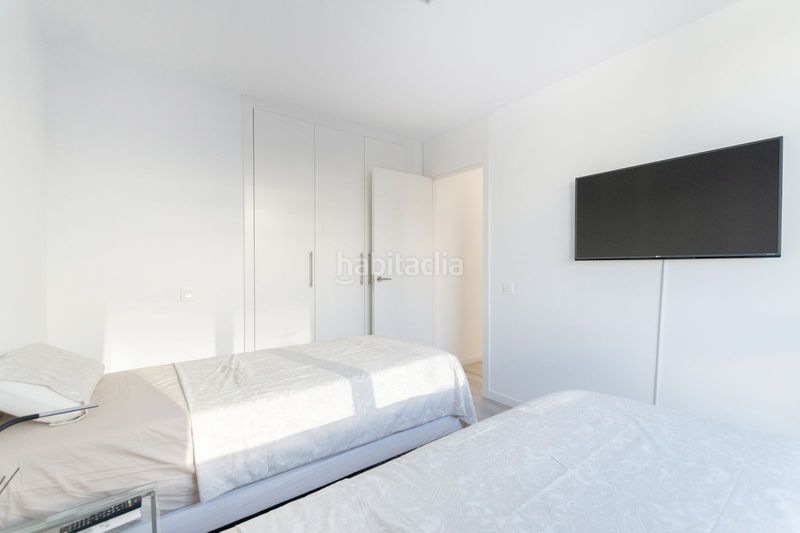 Foto 1a9ad180-5d2a-4918-b4de-3c02a9ce14e1. Casa adossada a Cancelada Estepona