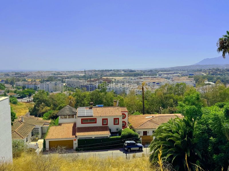 Foto a1c4cf19-d14b-408a-b78b-fc47b385deb3. Terreny residencial a Las Brisas Marbella