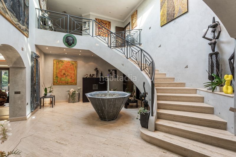 Foto ab6f4c82-2b49-4d1f-b732-36af8b84272d. Casa adosada en Centro Estepona