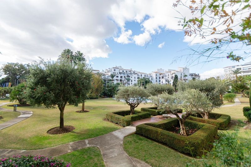 Foto 63cbf5ad-2f70-491e-82c8-1d72f41524a8. Pis a Puerto Banús Marbella