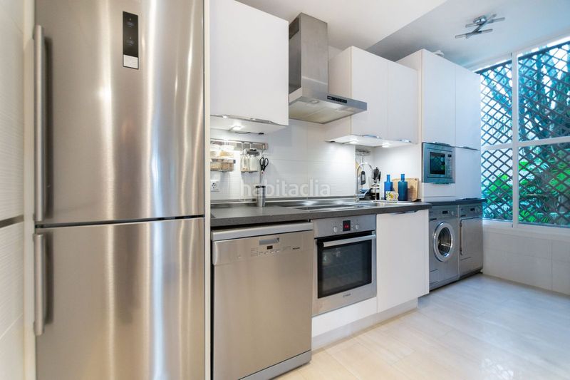 Foto dce5154b-29f9-467e-9bf3-613ecb05d2d9. Pis a Puerto Banús Marbella