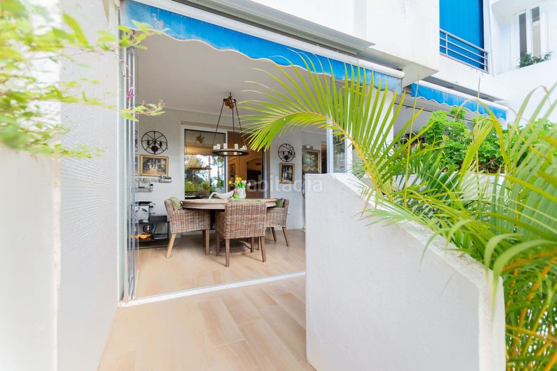 Foto f262e788-dc5c-4b85-a001-6592f764aa7c. Pis a Puerto Banús Marbella