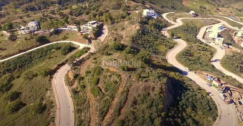 Foto cc7427da-aae4-4f32-96f2-c729684277f6. Terreny residencial a La Mairena Ojén