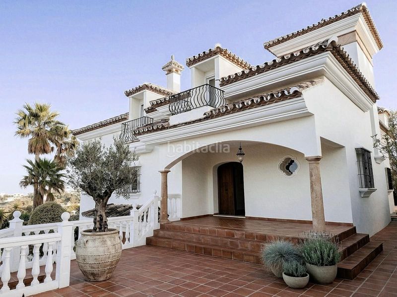 Foto ad0faeef-6140-45f9-85e1-e01703b5a3d7. Casa adosada en La Mairena Ojén