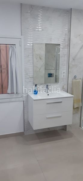 Foto cb386c90-d946-431a-9f3b-107692aa8180. Pis a Centro Estepona