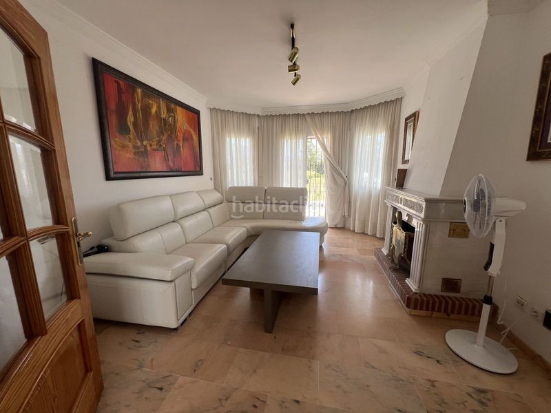 Foto 1ba7a7b0-a444-45f9-a9ea-16f069cbcf69. Casa adossada amb aparcament a San Pedro de Alcántara Pueblo Marbella