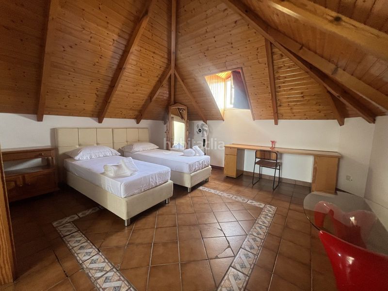Foto c31ab6e5-9350-4992-82d2-7dfd9fa1c840. Casa adossada amb aparcament a San Pedro de Alcántara Pueblo Marbella