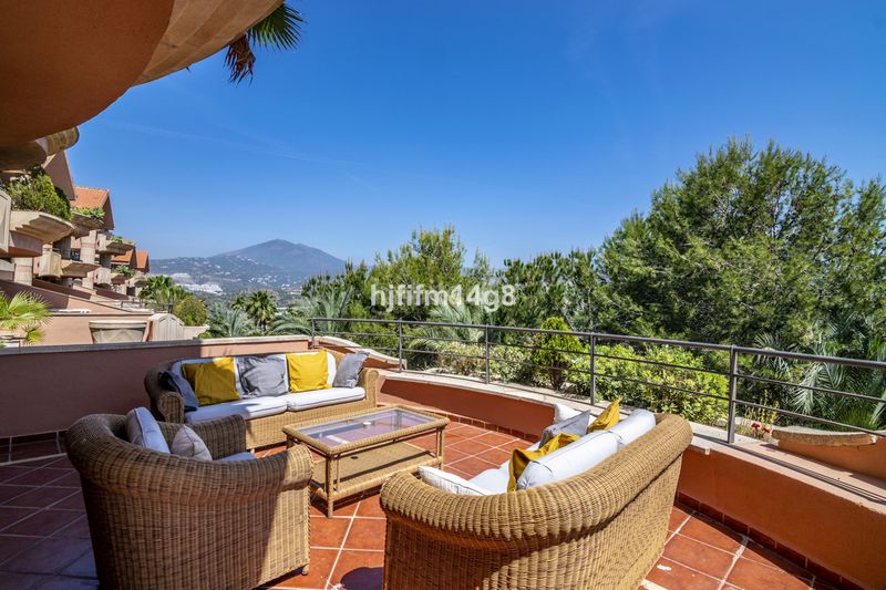 Foto 669ee666-58d6-4743-a3b0-311c3aad0d8d. Piso en Las Brisas Marbella
