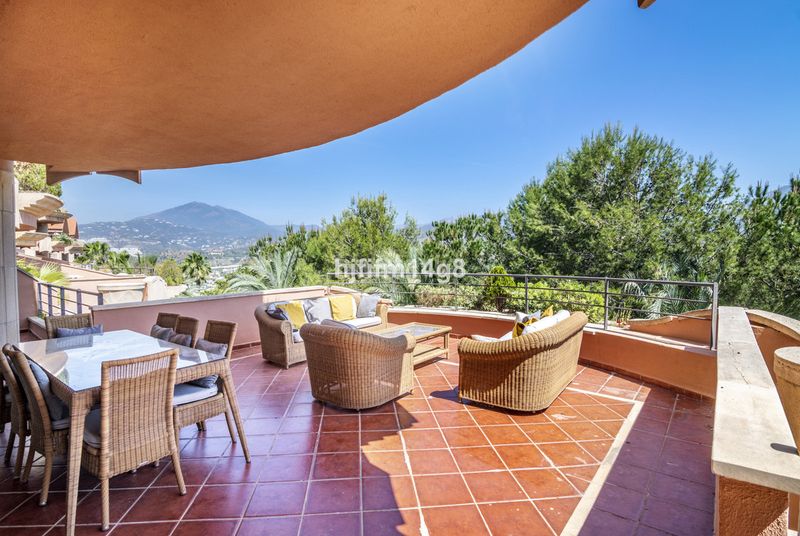 Foto b12a178c-784e-4228-9594-36ac625afb14. Piso en Las Brisas Marbella