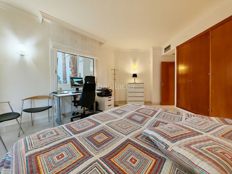 Foto a9244e2a-86a9-467e-b4a6-6f3442fa75bb. Piso en Las Brisas Marbella
