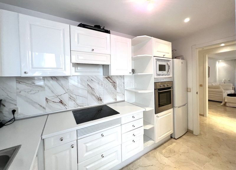 Foto 745625d7-1f8f-4fc3-a079-c073f36ef0e6. Pis a Puerto Banús Marbella