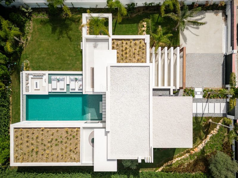 Foto 9cbb23a0-de1f-44a9-944a-2459a957b9d5. Casa adosada en Las Brisas Marbella