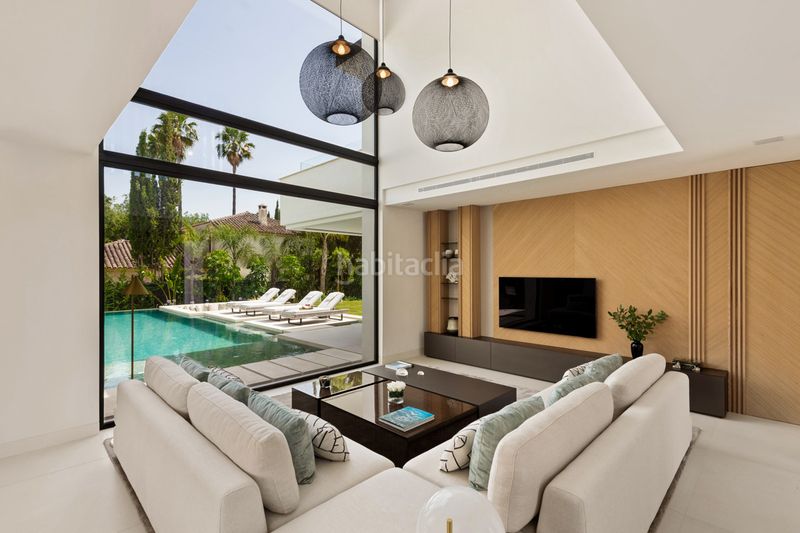 Foto ad497aba-d658-47c9-a044-880f99590de4. Casa adosada en Las Brisas Marbella