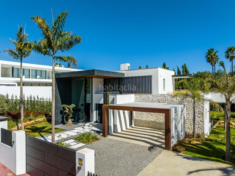 Foto e254549e-1df5-4def-9bd9-98463ed4aa13. Casa adosada en Las Brisas Marbella