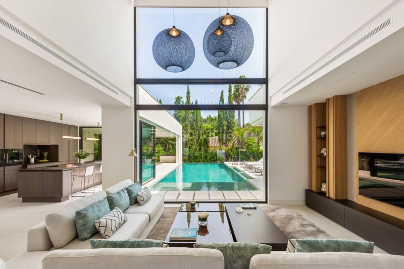 Foto fd95a8a1-9b4d-4c56-b373-1597c99962c0. Casa adosada en Las Brisas Marbella