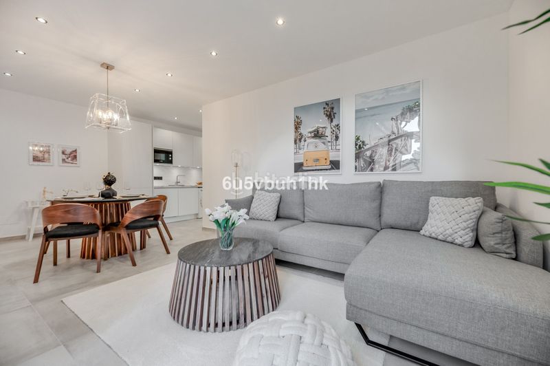 Foto 1ae117c1-781d-43a9-aad1-26cc71d3388c. Pis a Centro Estepona