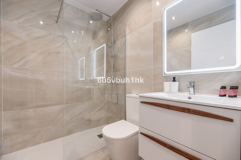 Foto 36b702ed-1e79-41f6-a6a1-8c2774c46291. Pis a Centro Estepona