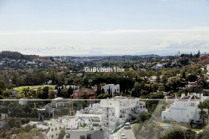 Foto 5255761f-e33d-4ff3-839a-528f547df9c1. Pis amb aparcament a Casco Antiguo Marbella