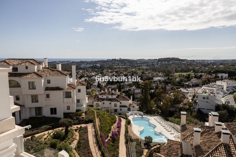 Foto 701b7a63-0207-4aa2-b3cd-21ac598a3cb7. Piso en Casco Antiguo Marbella