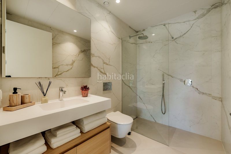 Foto a7bc044f-89ca-4fb0-9b85-f3161186b6ee. Pis a La Carolina - Guadalpín Marbella