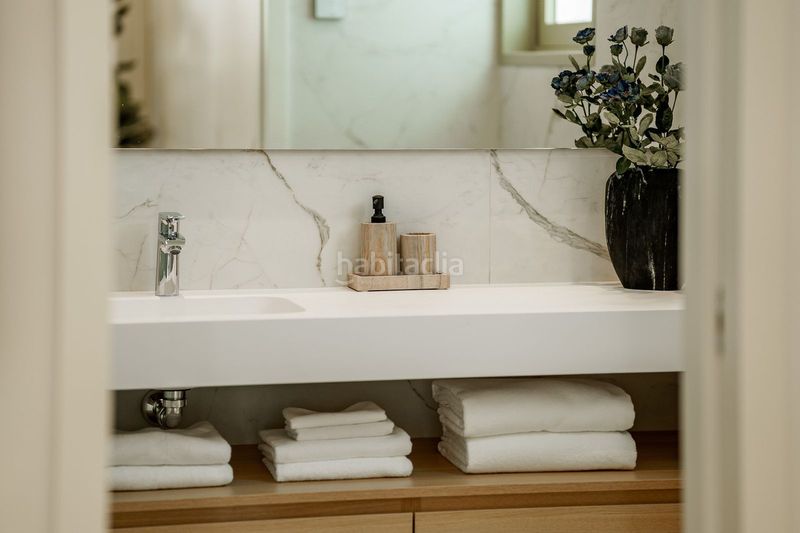 Foto d27eacae-7a8c-460f-bc6c-8464a6ea7c41. Pis a La Carolina - Guadalpín Marbella