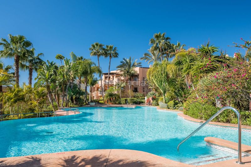 Foto 0cc645e7-cfaf-497f-b51f-d7c975fde689. Piso en Sierra Blanca Marbella