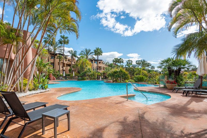 Foto 371be677-0f35-49e4-b402-cc3e684c3f24. Piso en Sierra Blanca Marbella