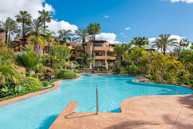 Foto bb4ef36c-106f-4df0-8910-70edae2d2f15. Piso en Sierra Blanca Marbella