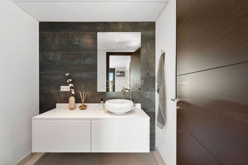 Foto 260097e8-f1cb-46bc-be60-d4b7eb097f37. Casa adossada a Las Brisas Marbella