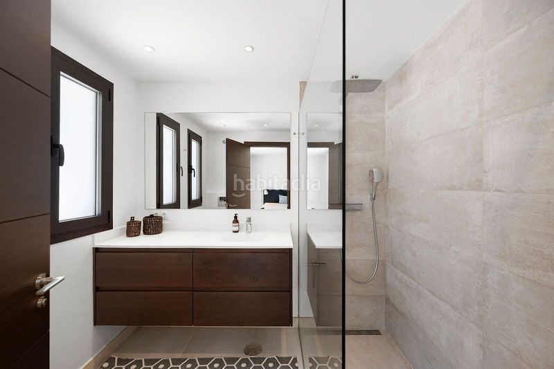 Foto 4f94f1f7-e1ff-4cff-9bec-0192b3a7fcf4. Casa adossada a Las Brisas Marbella