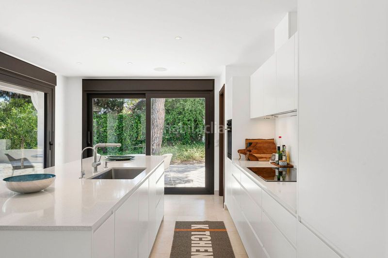 Foto 78c5dcea-16a9-47a4-8344-c3ced1b05eaf. Casa adossada a Las Brisas Marbella