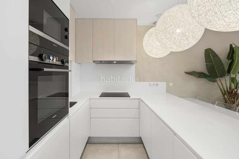 Foto bafe5756-7e30-43a9-9eb5-82a5b37d9a54. Pis amb aparcament a Paraiso - Barronal Estepona