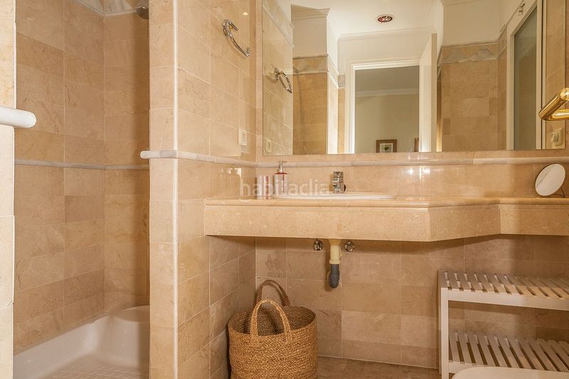 Foto 607cf27b-660d-4628-bdbb-b85379813342. Piso en Elviria Marbella